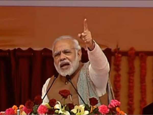 'कांग्रेस के लोग सरदार को अपना कहते हैं, लेकिन..'