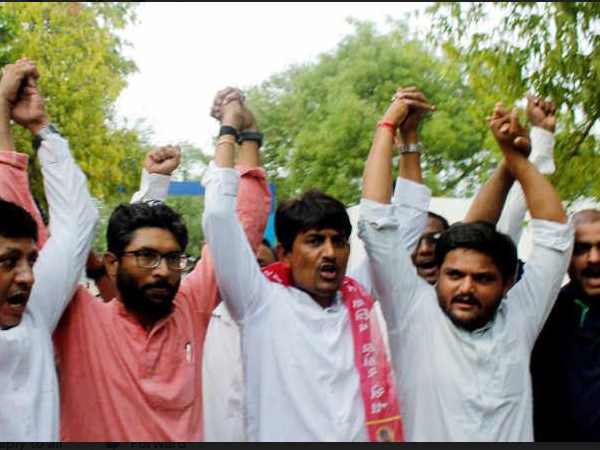 अल्पेश ठाकोर का कांग्रेस से इस्तीफा, समाज दूर होने लगा