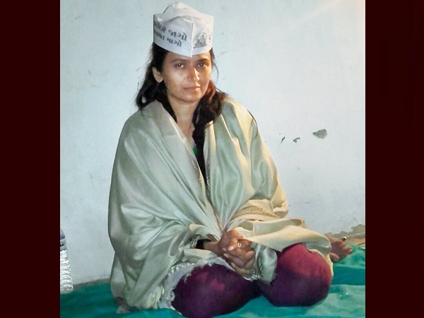 कांग्रेस- भाजपा हल्के में ले रहीं रेशमा को कांग्रेस- भाजपा हल्के में ले रहीं रेशमा को