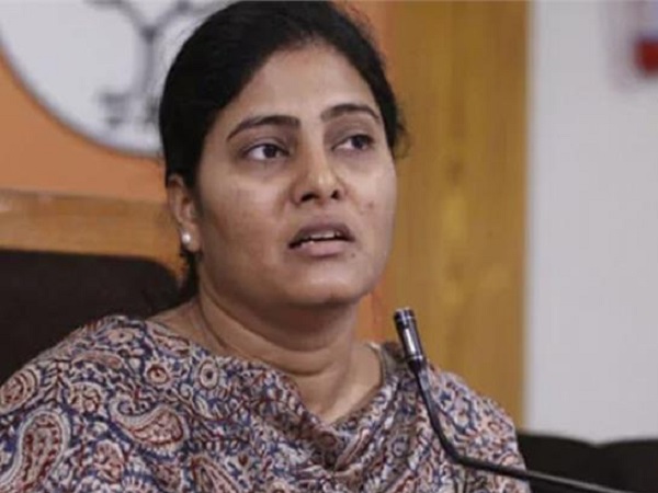  anupriya patel target on dimple yadav at kannauj