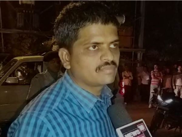 पुलिस कर रही है जांच पुलिस कर रही है जांच