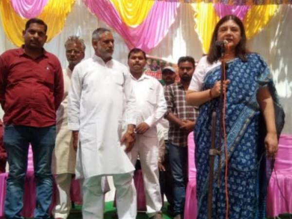 जानें राहुल के चुनाव जीतने पर क्या बोलीं मेनका