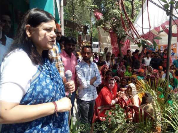 मेनका बोलीं- हिंदू-मुसलमान दोनों देते हैं वोट