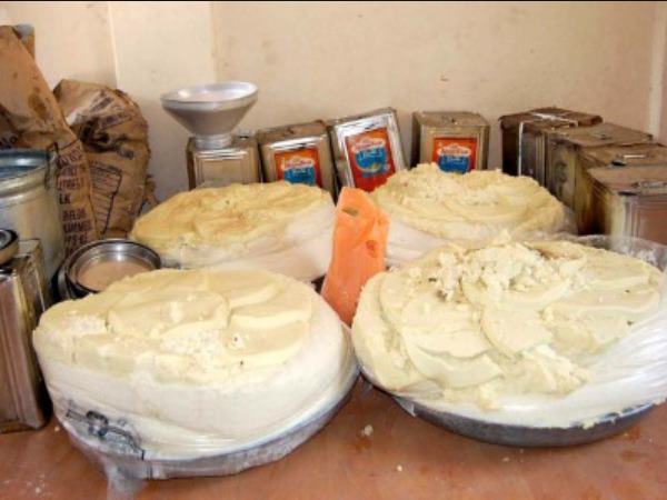 मावे में मिलावट की आशंका