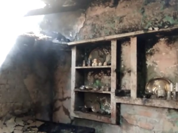 खाना बना रही थी महिला