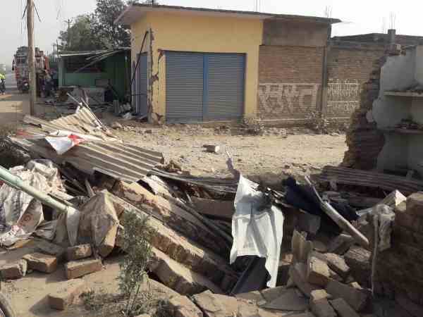 13 मजदूर भी हुए घायल