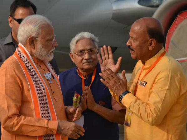 प्रियंका गांधी नहीं लड़ेंगी चुनाव बनारस से 