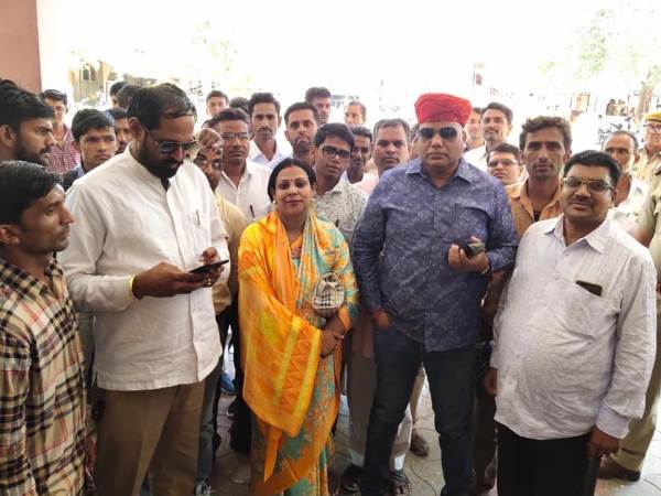 पति-पत्नी : राजस्थान में पंकज चौधरी-मुकुल चौधरी