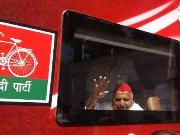 मुलायम सिंह यादव आज करेंगे नामांकन