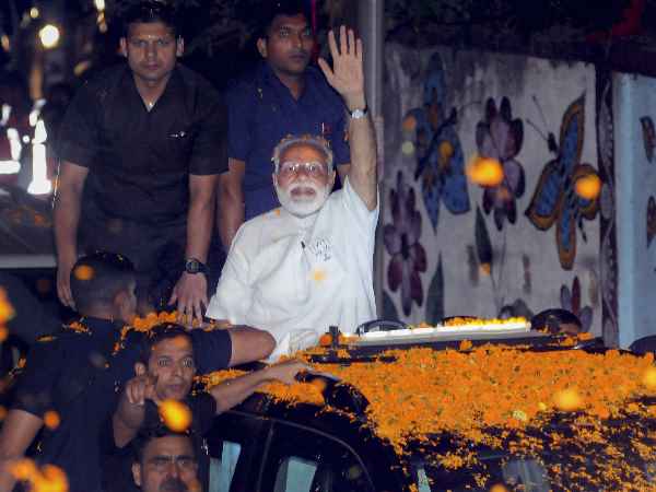 पुलिस, पीएसी और सेंट्रल पैरामिलिट्री फोर्स के 10 हजार जवान सुरक्षा में तैनात