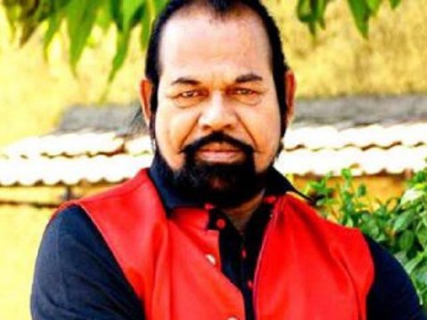 मंच से वोटरों को अब यूं धमकाया