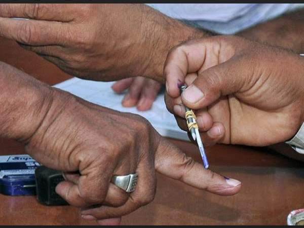 'भाग्यशाली हैं जो दो अलग-अलग देशों में वोटिंग का मौका मिला' 'भाग्यशाली हैं जो दो अलग-अलग देशों में वोटिंग का मौका मिला'