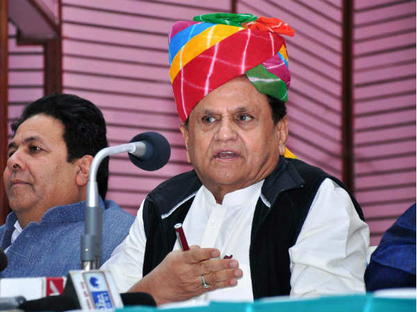 अब अहमद पटेल भी नहीं लगाते दांव 