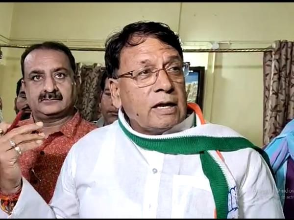 kamalnath government minister PC sharma Said booth jitao naukri pao kamalnath government minister PC sharma Said booth jitao naukri pao