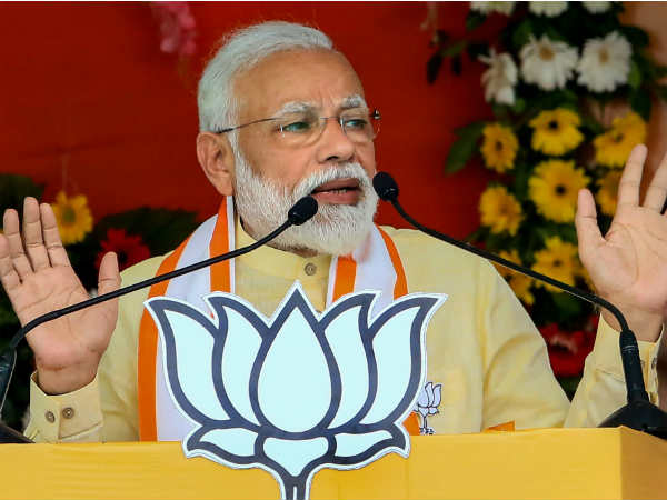 प्रियंका गांधी को उतारे जाने की चर्चाओं के बीच आखिरकार कांग्रेस ने अजय राय पर ही भरोसा जताया