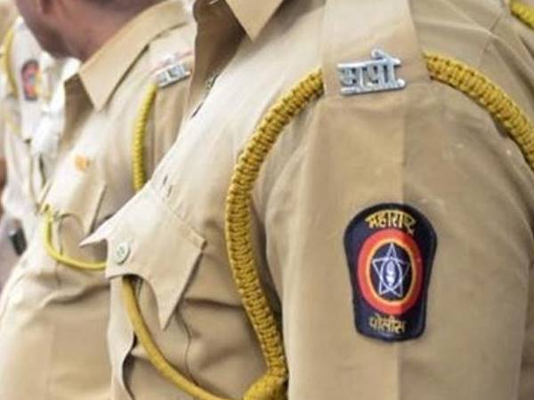 बात को इग्नोर करने के बाद पत्नी को आया गुस्सा बात को इग्नोर करने के बाद पत्नी को आया गुस्सा