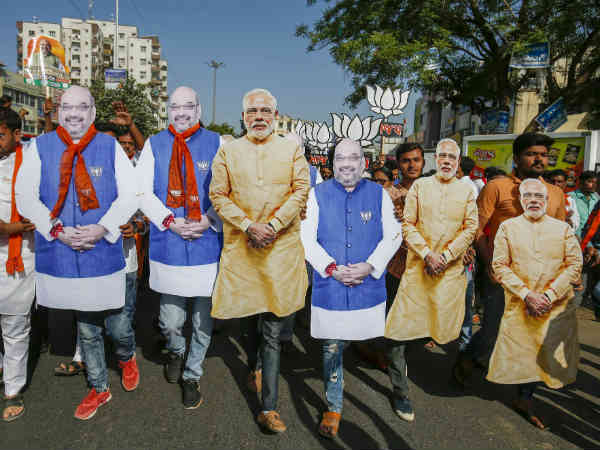 कश्मीर का बहाना, दीदी पर निशाना