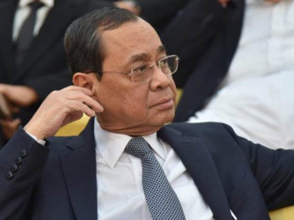 Delhi Court adjourns plea to cancel bail woman who alleged sexual harassment by CJI Ranjan Gogoi to 3 may Delhi Court adjourns plea to cancel bail woman who alleged sexual harassment by CJI Ranjan Gogoi to 3 may