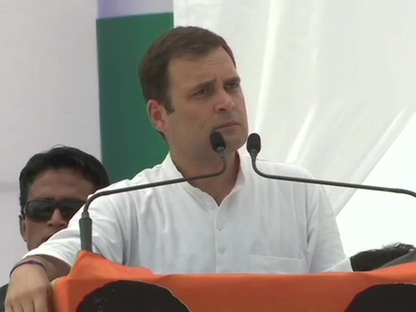 भाजपा के राष्ट्रवाद पर बरसीं प्रियंका,राहुल ने की न्याय की बात भाजपा के राष्ट्रवाद पर बरसीं प्रियंका,राहुल ने की न्याय की बात