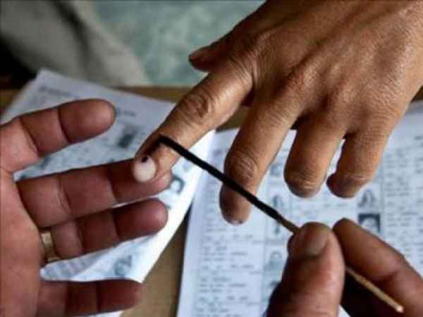 20 प्रत्याशियों के पर्चे खारिज