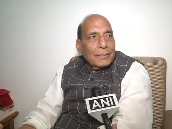 लखनऊ में एक घर, कोई कार नहीं