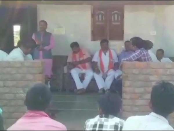 जो वोट नहीं देगा, उसको नहीं मिलेगा काम