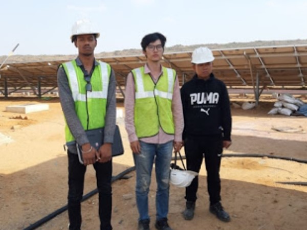 दोनों इंजीनियर टूरिस्ट वीजा पर आए थे भारत