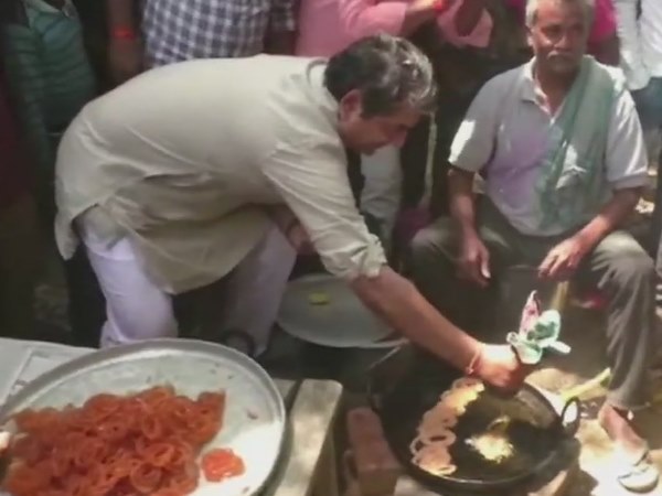 कुशीनगर में त्रिकोणीय लड़ाई का बीजेपी को फायदा