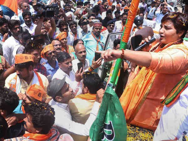 प्रज्ञा ठाकुर की लड़ाई हो सकती है आसान