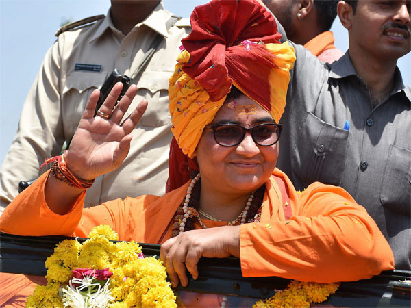 'प्रज्ञा ठाकुर को झूठे आरोपों में फंसाया गया'