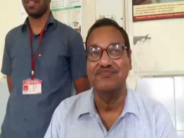 डिब्बे में तकनीकी खराबी आ गई 