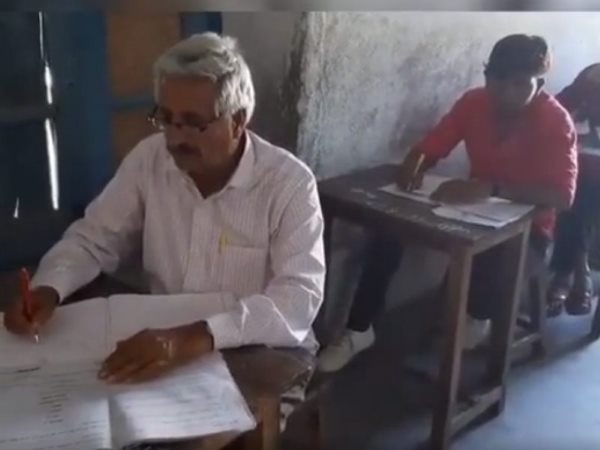 दोस्तों को देख 40 साल बाद शुरू की पढ़ाई