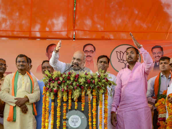 बाहुबलियों को टिकट