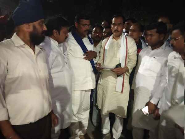 गठबंधन प्रत्याशी ने किया जमकर हंगामा