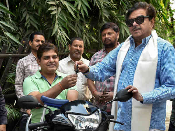 सांसद निधि कर्च करने में अव्वल रहे 'शॉटगन' 