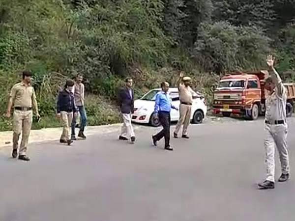 शिमला में पढ़ती है युवती