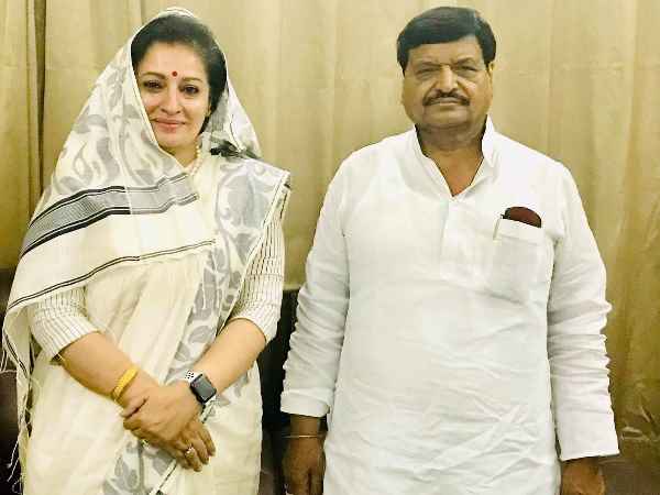 प्रिया सिंह को टिकट