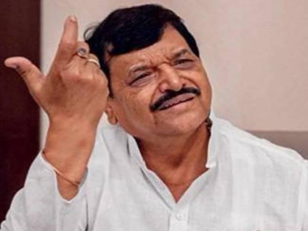 रामगोपाल यादव पर तंज