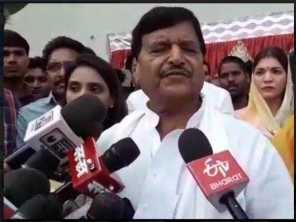 'अखिलेश यादव के चाचा शिवपाल ने दिए ऐसे बयान'