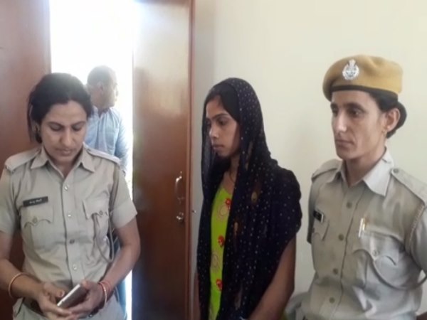 दुल्हन मां के साथ गई, आरोपी जेल में