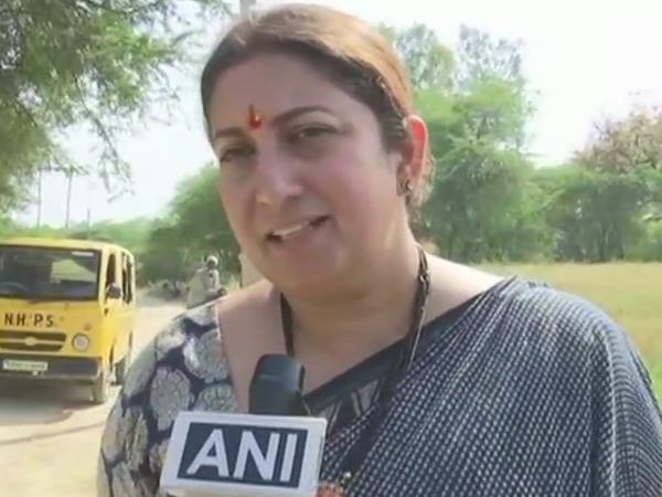 स्मृति के विरोध में ग्रामीण