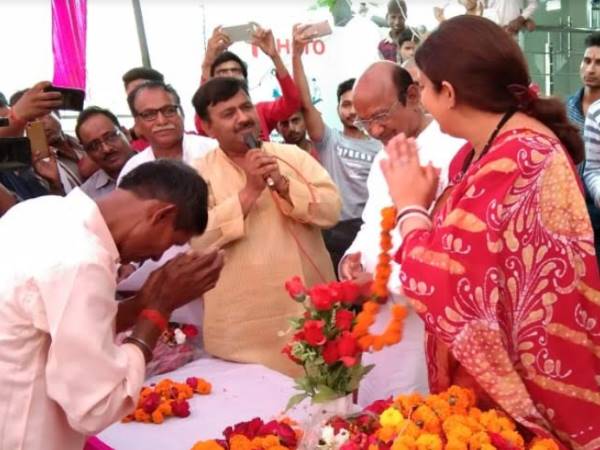 140 congress leader join bjp in amethi