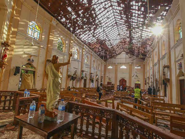 Sri Lanka halts visa-free plan after serial blasts Sri Lanka halts visa-free plan after serial blasts