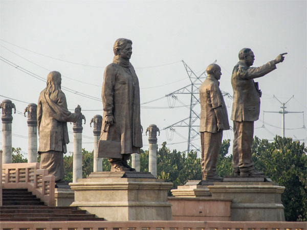 अपना पूरा जीवन दलितों को समर्पित कर दिया-मायावती