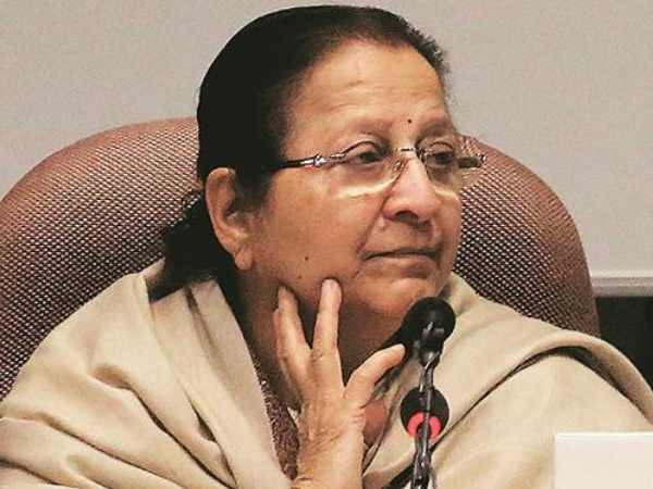 आखिरकार सामने आईं सुमित्रा महाजन, लिखी चिट्ठी आखिरकार सामने आईं सुमित्रा महाजन, लिखी चिट्ठी