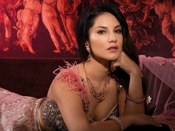 दक्षिण की तरफ रुख कर रही हैं सनी