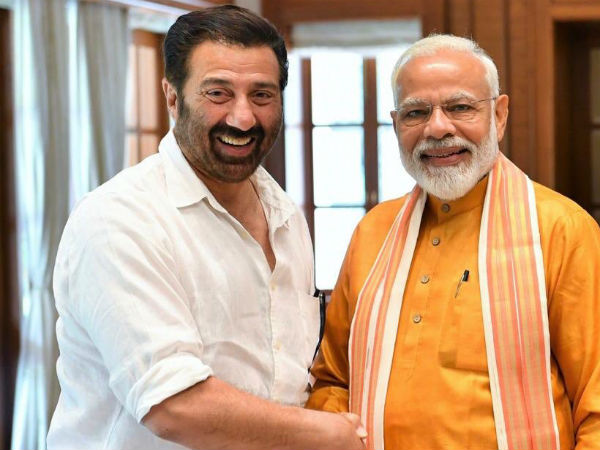 53 करोड़ रुपए के कर्जदार हैं सनी