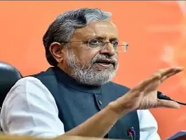 सुशील मोदी ने भी दी थी मानहानि का मुकदमा दर्ज कराने की चेतावनी सुशील मोदी ने भी दी थी मानहानि का मुकदमा दर्ज कराने की चेतावनी