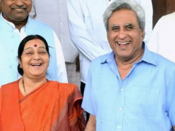 चौकीदार लगाने पर पति स्वराज कौशल ने ली थी चुटकी