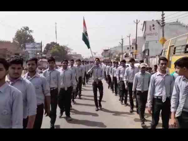 UP Board 12th topper tanu tomar feliciated in the city